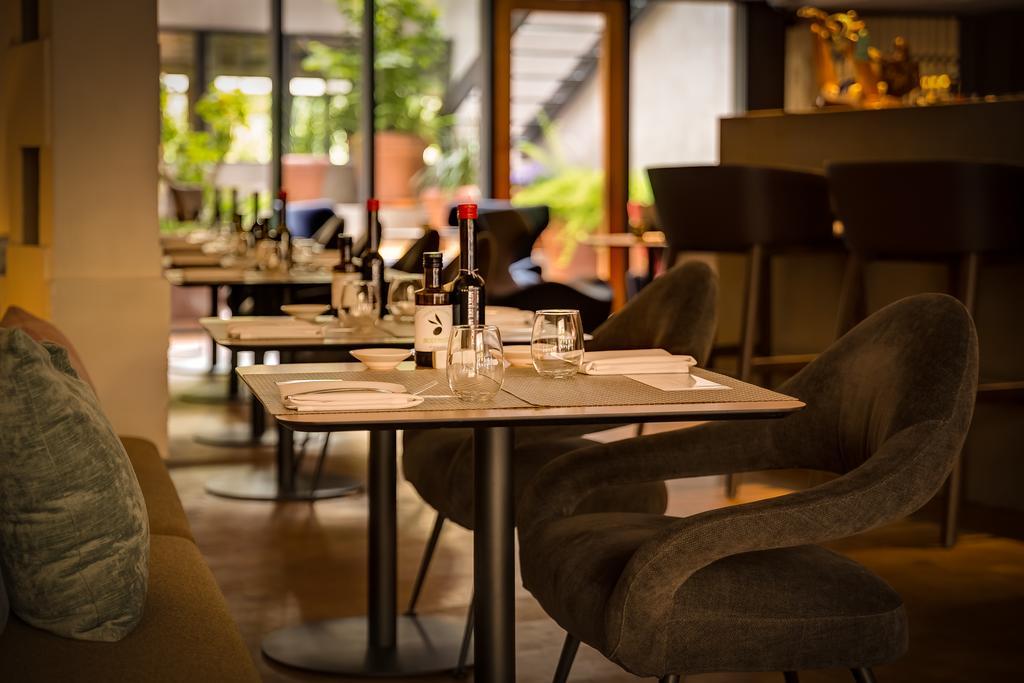 Ohla Eixample 5*